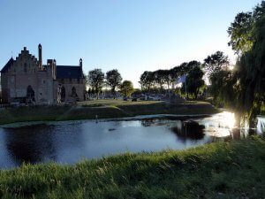 Medemblik, Kasteel Radbout