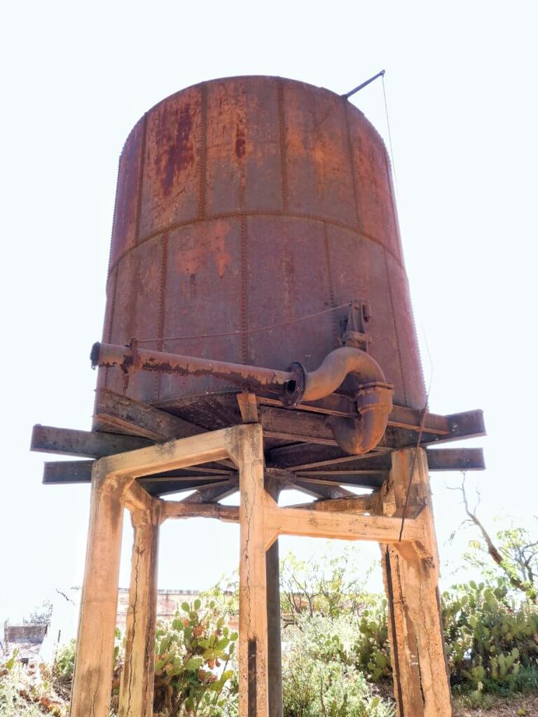 Oude watertank aan de Via Verde.