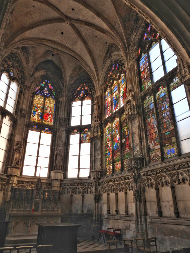 Notre Dame glas-in-lood