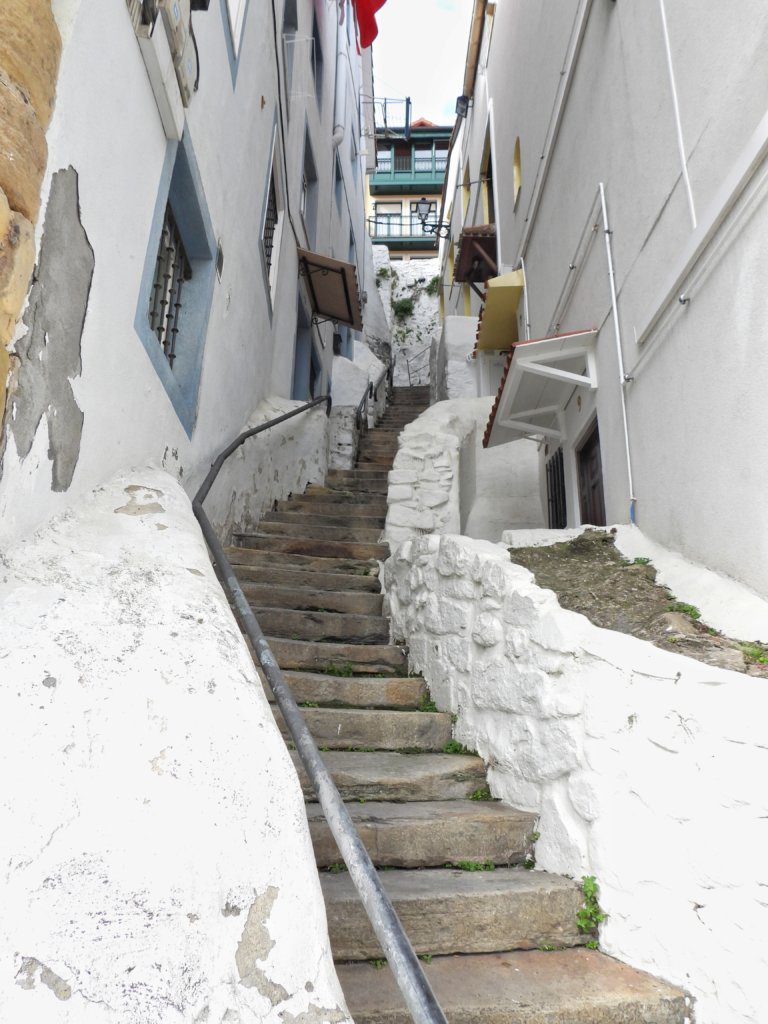 Steile trappen