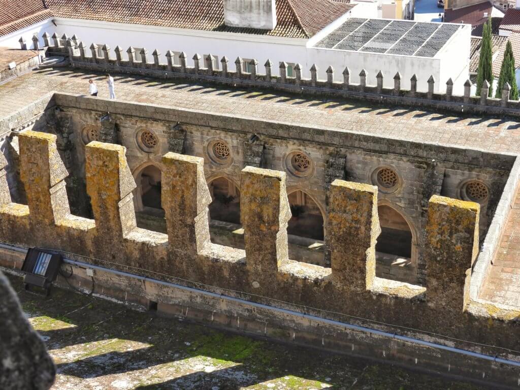 Op het dak van de Kathedraal: Claustro da Sé